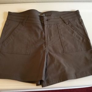 Prana Olivia Shorts Dark Stone Sz 10